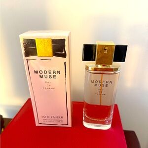 Estee Lauder Modern Muse